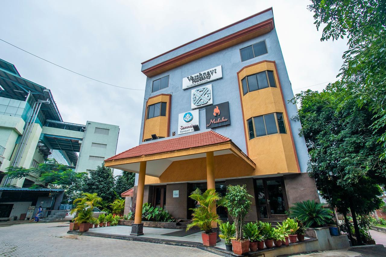 Oyo 18762 Vaishnavi Residency Otel Bangalore Dış mekan fotoğraf