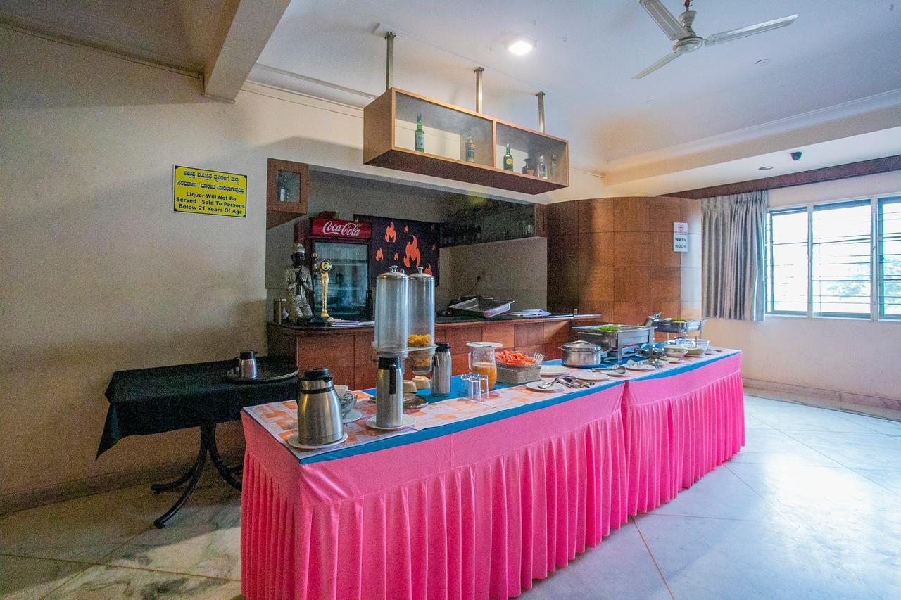 Oyo 18762 Vaishnavi Residency Otel Bangalore Dış mekan fotoğraf