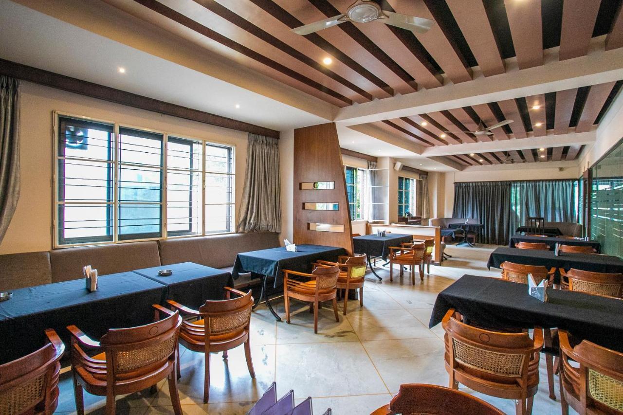 Oyo 18762 Vaishnavi Residency Otel Bangalore Dış mekan fotoğraf