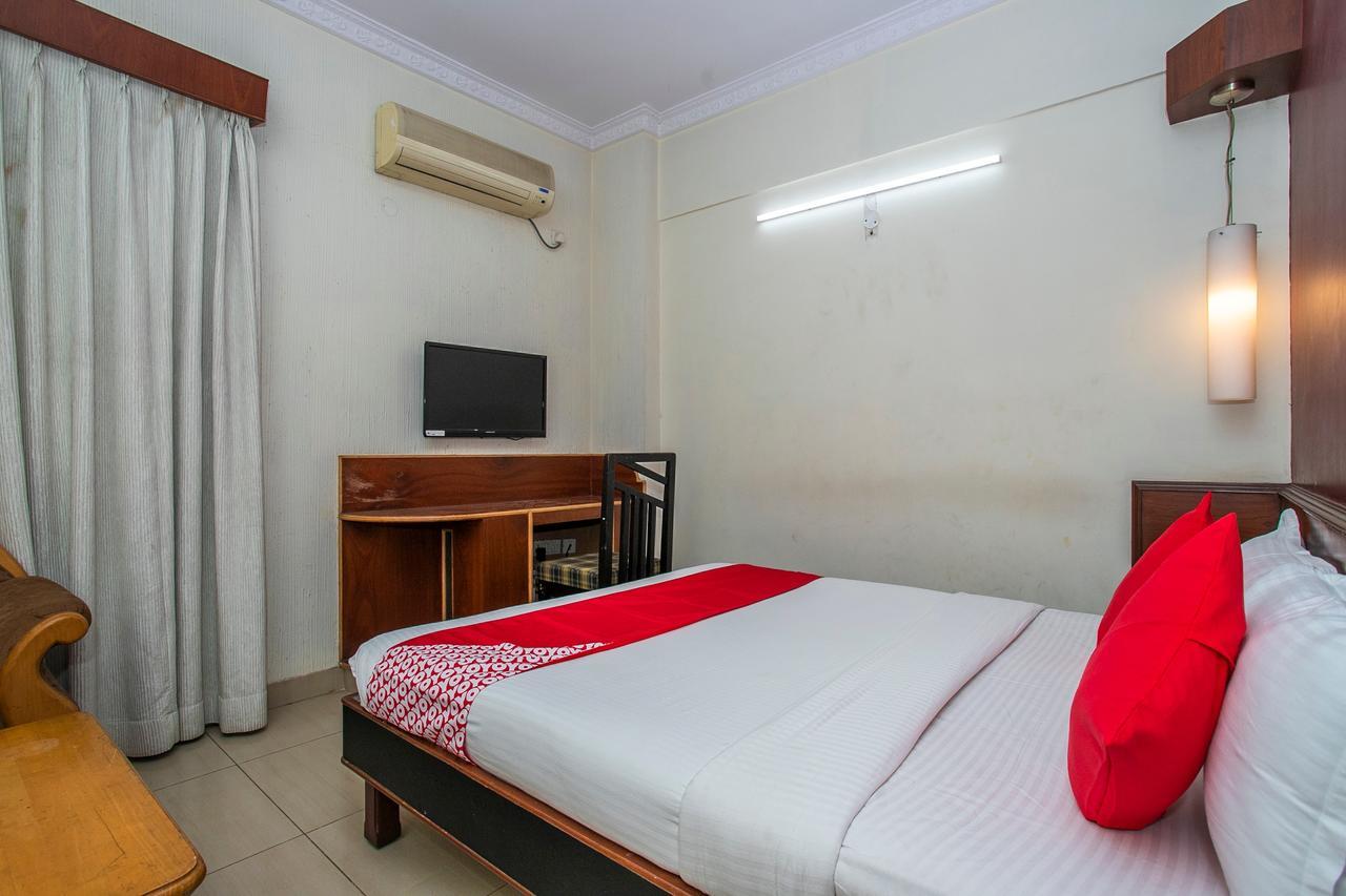 Oyo 18762 Vaishnavi Residency Otel Bangalore Dış mekan fotoğraf