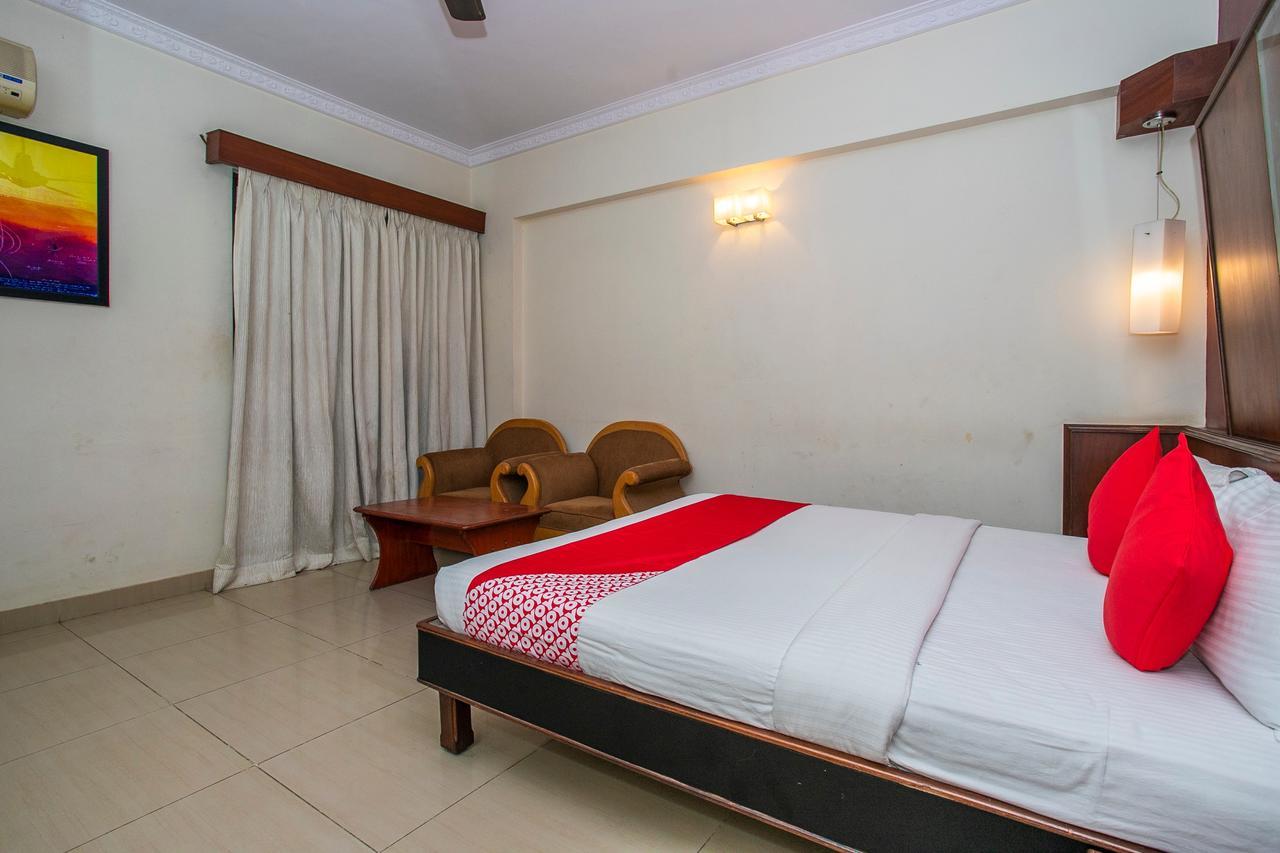 Oyo 18762 Vaishnavi Residency Otel Bangalore Dış mekan fotoğraf