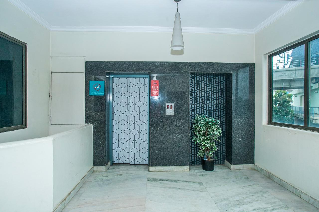 Oyo 18762 Vaishnavi Residency Otel Bangalore Dış mekan fotoğraf