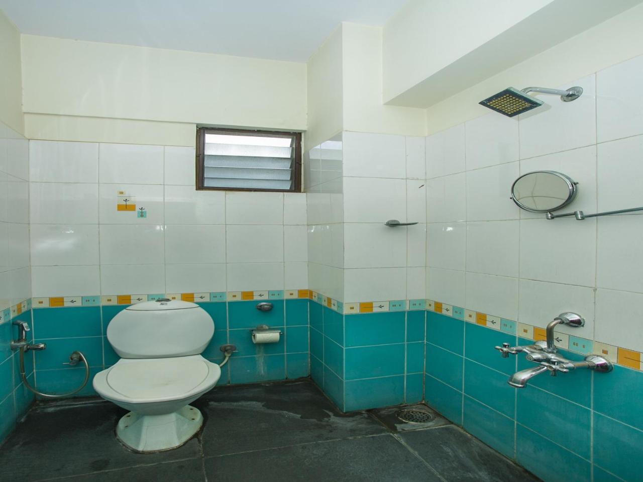 Oyo 18762 Vaishnavi Residency Otel Bangalore Dış mekan fotoğraf