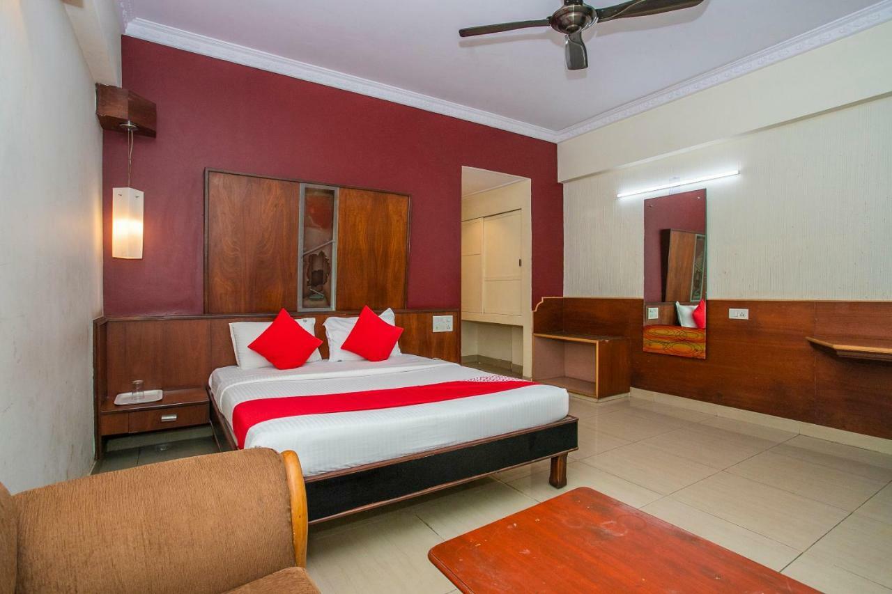 Oyo 18762 Vaishnavi Residency Otel Bangalore Dış mekan fotoğraf